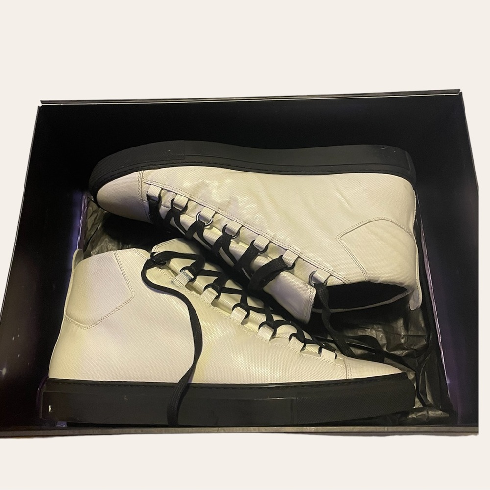 Balenciaga Arenas